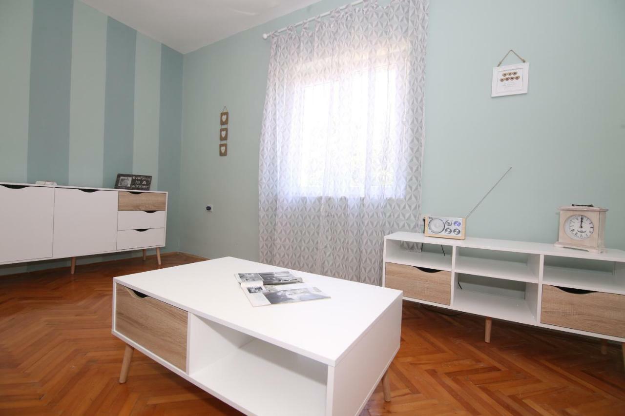 Providenca Lägenhet Vinišće Exteriör bild